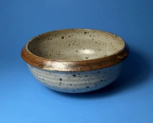 Art Pottery Deep Bowl Gray with Brown Ceramic Stoneware Made In Japan - Picture 1 of 16