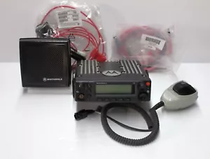 MOTOROLA XTL5000 XTL 5000 UHF 450-520 MHZ Digital P-25 RADIO POLICÍA BOMBEROS BANDA EN T - Imagen 1 de 5