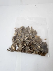 bag of small chert flakes and chips approx 5.7 oz - Picture 1 of 3