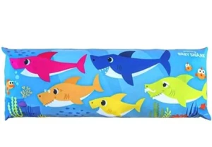 Nueva funda de almohada Nickelodeon Baby Shark Body tela suave 20"x54" de Pinkfong - Imagen 1 de 2