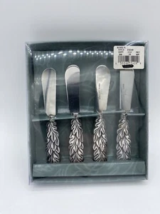 Silver Plate Flat Handle Butter Spreader / Knife Set of 4 - Picture 1 of 7