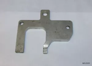 NEW CHRYSLER MILLER TOOL 9105 ARRESTING PLATE, LEFT 3.2L CROSSFIRE (J1082 DS456) - Imagen 1 de 4
