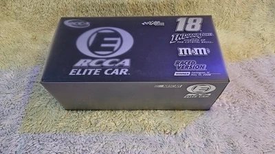 08 Kyle Busch RCCA Elite Indiana Jones 1/24 con coche. Certificado de autenticidad autografiado Foto 1 de 4