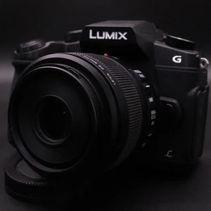 Panasonic DMC-G8M + 45mm F2.8 Macro ASPH Lens Set MINT Shutter 996 JAPAN - Picture 1 of 20
