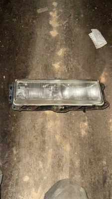 Farol dianteiro direito do passageiro compatível com 89-92 Colt Hatchback 18416 - Imagem 1 de 3