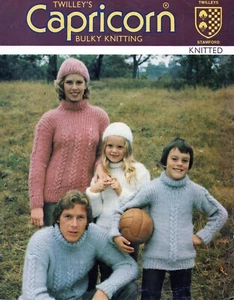 ~ Twilleys Strickmuster für Familiengrößen Zopfmuster Pullover & Mütze ~ 22" ~ 44" - Bild 1 von 1