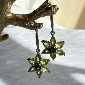 Michelle Albala Green Peridot 925 Sterling Silver Flower Dangle Drop Earrings - Picture 1 of 6