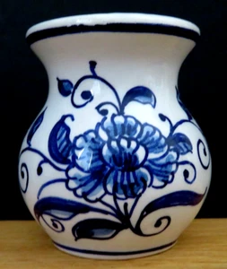 Awesome Miniature Porcelain BUD VASE 2½" Tall, 2" Opening Marked Portugal EUC - Picture 1 of 4