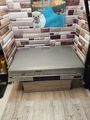 Samsung DVD/VCR Combo DVD V-2000 Player VHS 4 Cabeças Hi-Fi - VCR TESTADO LEITURA - Imagem 1 de 4