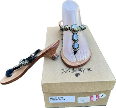 Zapatos Mystique Mujer Talla 7 Sandalias Tacón Gatito Negro Piedra Joya Estilo Tanga Foto 1 de 4