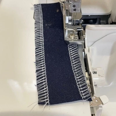 JUKI MO-1000M Juki Household Shururu Overlock Sewing Machine Sewing Handicrafts - Image 1 of 4