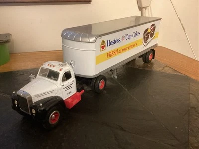 FIRST GEAR 1960 B-61 MACK 1:34TH HOSTESS CUPCAKE TRACTOR & TRAILER No Box - Image 1 of 4