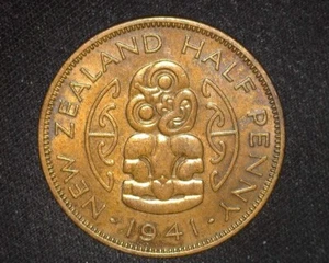 NEW ZEALAND 1941 1/2 PENNY KM12 UNCIRCULATED BROWN ~X52 - Picture 1 of 2