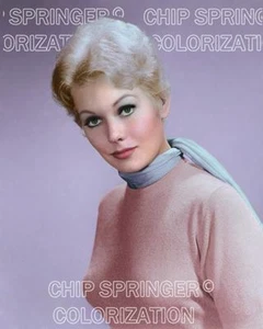 KIM NOVAK WEARING PINK WITH BLUE SCARF BEAUTIFUL COLOR PHOTO BY CHIP SPRINGER - Picture 1 of 1