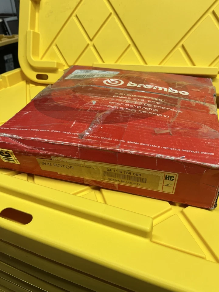 BREMBO 前盘式制动转子宝马 540i 735i 735iL 740iL 34116756090 — 第 1/1 张图片