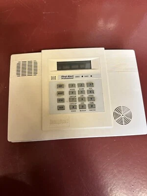 First Alert ReadyGuard-R Alarm Panel - Image 1 of 3
