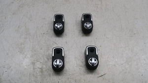 Juego de 4 ganchos deslizables de carga Land Rover Discovery 2017-2023 OEM - Imagen 1 de 8