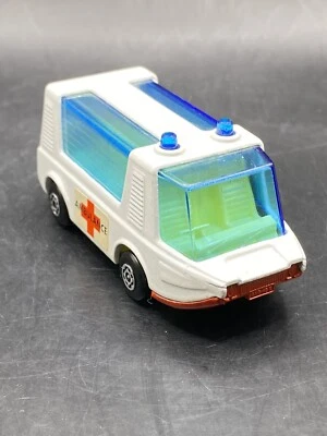 Matchbox #46 Superfast STRETCH FETCHA Ambulance Vintage Collectible Toy - Image 1 of 4