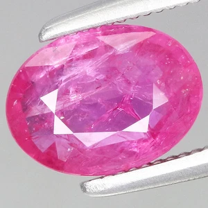 Heated Red Ruby Gemstone 1.12ct t.w 7.8x5.7mm Oval Natural, Tanzania - Picture 1 of 4
