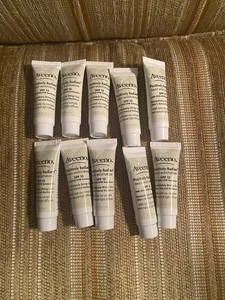 Aveeno Positively Radiant tägliche Feuchtigkeitscreme LSF 15 10er-Set 0,3 flüssige Unzen - Bild 1 von 1