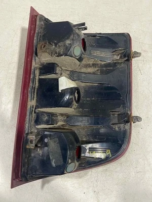 07 08 09 10 11 12 13 14 CHEVY SILVERADO 2500 Conjunto de luz trasera derecha Foto 1 de 4