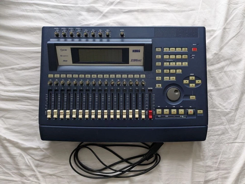 Korg D1600 mkII Digital Multitrack Recorder 8 Track from Japan - Image 1 of 1