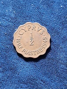 Moneda de 1/2 placas Chipre 1945 km#22a - Imagen 1 de 2