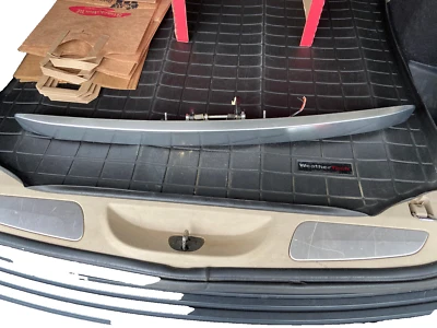 Jeep Overland 05-10 Крышка люка заднего люка из матового алюминия - Изображение 1 из 4