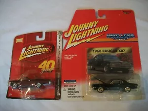 Johnny Lightning 40 Jahre 55 Chevy Impala SS & 1968 COUGAR XR7 Muskel 1:64 Druckguss - Bild 1 von 6