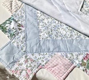 Vintage style Cotton Floral Patchwork Quilted Throw Bed Cover Country Cottage - Picture 1 of 9