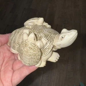 Harmony Kingdom Resin Turtle With Two Babies Tortoise - Picture 1 of 7