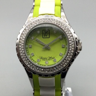 Reloj Victoria Wieck Mujer 39mm Tono Plateado Esfera Verde Batería Nueva 7.75" Foto 1 de 4