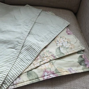 Vintage doppelseitige wendbare Baumwolle Tischsets X4 Set rosa grün Blumen Streifen - Bild 1 von 10