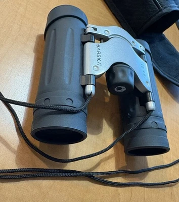 BARSKA COMPACT BINOCULARS 8 x 21 GREAT FOR TRAVEL, HIKING, OUTDOOR SPORTS! WOW!! - Image 1 of 3