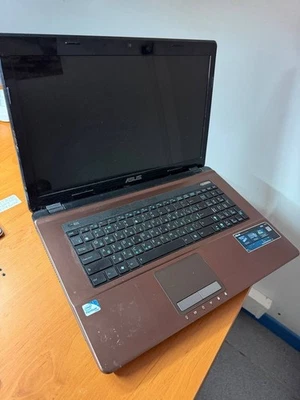 PC portable ASUS K73E K73E-TY433D - Photo 1/4