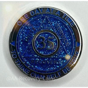 Moneda 35 Años Alcohólicos Anónimos Medallón Azul Plateado AA Sobriedad Chip - Imagen 1 de 6