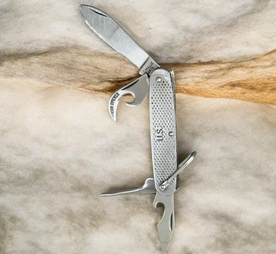 Navaja de Bolsillo Multiherramienta Militar Plata Inoxidable Vintage CAMILLUS 1979 EE. UU.  Foto 1 de 4