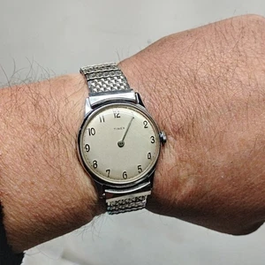 Orologio uomo vintage anni 60 Timex 31mm Mercury Windup - Foto 1 di 8