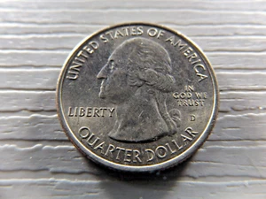 US 2016 D Quarter Dollar ILLINOIS - Picture 1 of 2
