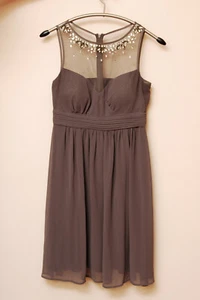 eFestliches ESPRIT Chiffon-Kleid mit Strass-Steinen Taupe Gr. 36 wie NEU - Bild 1 von 4