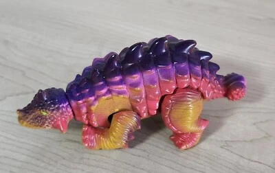 Dinosaurio Ankylosaurus púrpura cuerda sin funcionar NW1 Foto 1 de 3