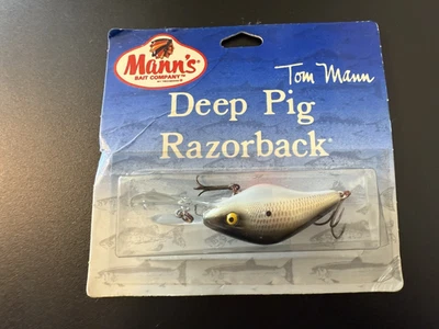 Mann's Vintage Lure "Deep Pig Razorback" 1/4 Oz. Crankbait #RBD/213 (NOS) - Image 1 of 3