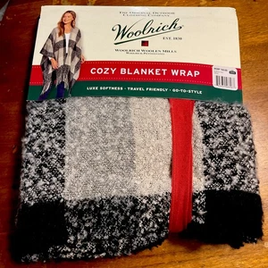 WOOLRICH Cozy Blanket Wrap w Fringe ONE SIZE Luxe Softness Black Gray Plaid NEW - Picture 1 of 6