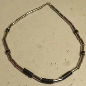 Vintage 16" Tribal Boho Unisex Halskette silberfarben schwarz Akzente Mode GUC - Bild 1 von 8