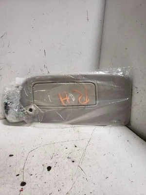 Passenger Sun Visor With Illumination Fits 05-09 VOLVO 60 SERIES 729616 - Image 1 of 4