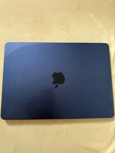 APPLE MacBook Air 13,6 Zoll 256 GB 8 GB RAM Apple M3 Mitternacht - Bild 1 von 5