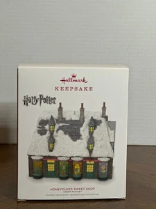 Hallmark Keepsake 2018 Honeydukes Sweet Shop Harry Potter Christmas Ornaments - Picture 1 of 3