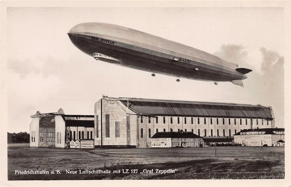 772070) Zeppelin AK - LZ 127 Graf Zeppelin über Halle in Friedrichshafen  - Bild 1 von 1