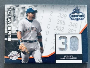 2003 DONRUSS CHAMPIONS - PADRES RYAN KLESKO AUTHENTIC PIECE OF GAME-WORN JERSEY - Picture 1 of 2