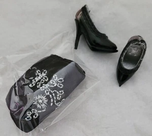 KESENIA PUPPE "YOUR KIND OF MODEL" GELDBÖRSE & SCHUHE (2012) - Bild 1 von 5